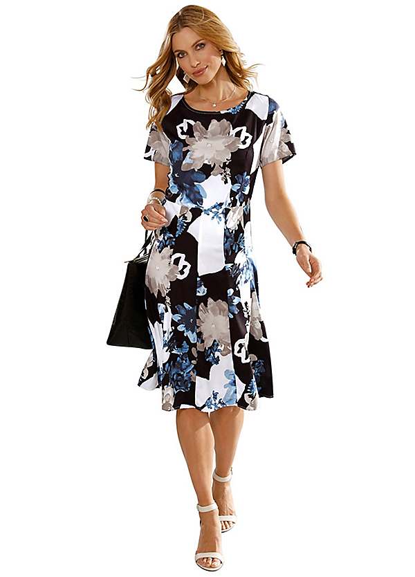 a line printed dress